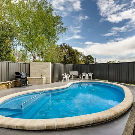 Belmont Pool Paradise - Havelock North Home Exteriör bild