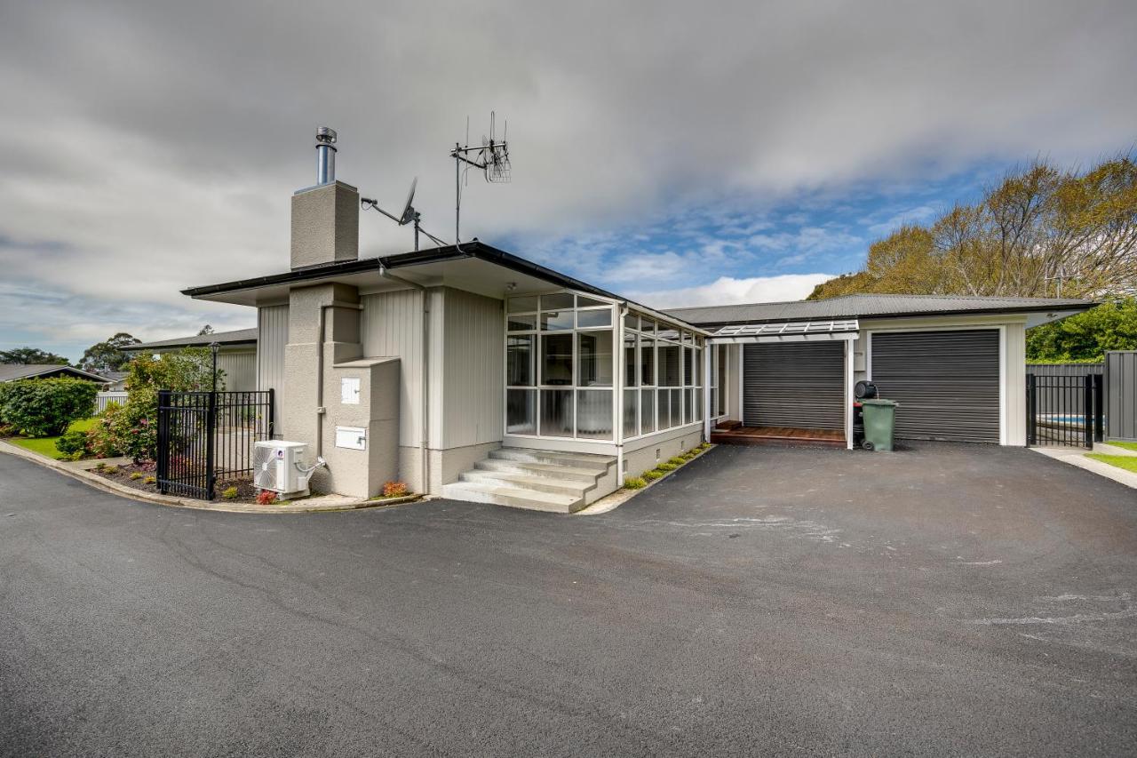 Belmont Pool Paradise - Havelock North Home Exteriör bild